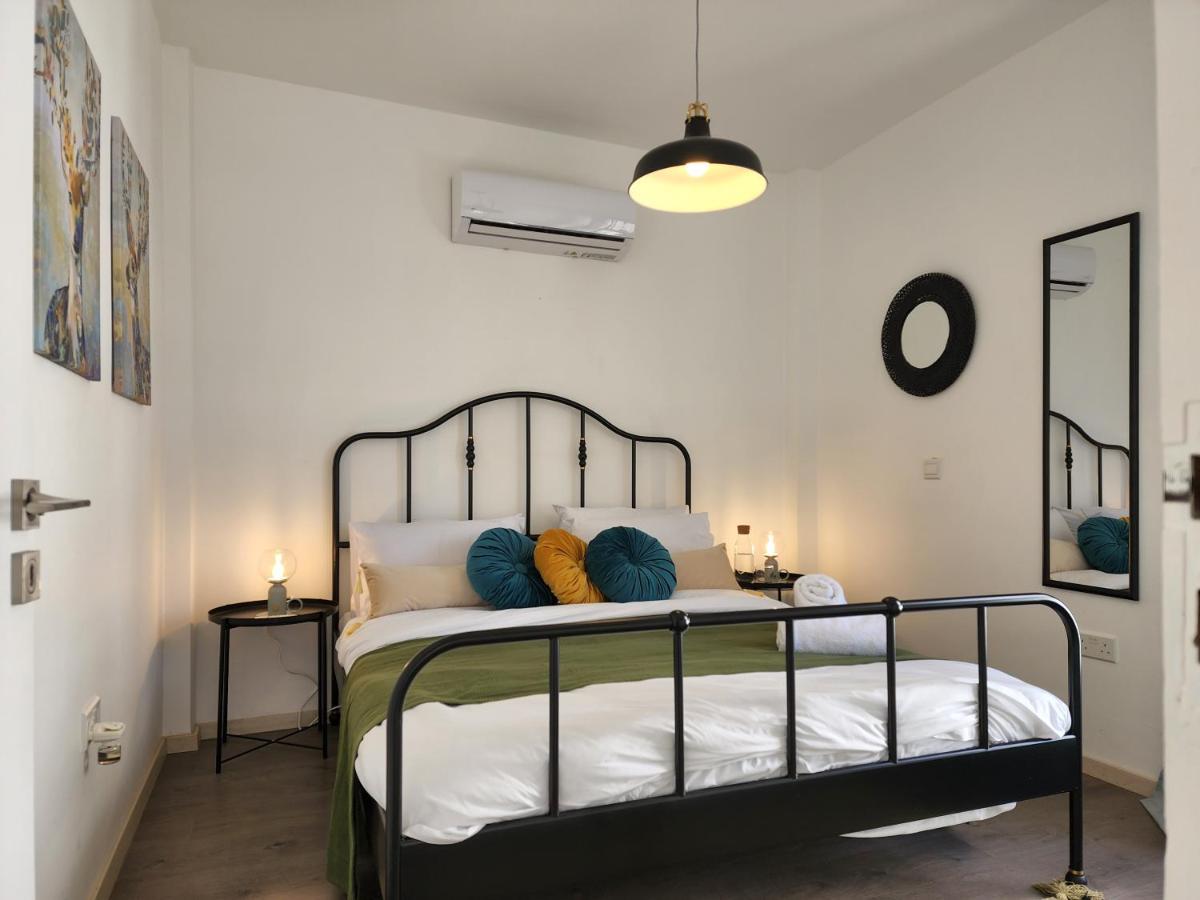 Frida'S Cozy Two Bedroom Apt ラルナカ エクステリア 写真
