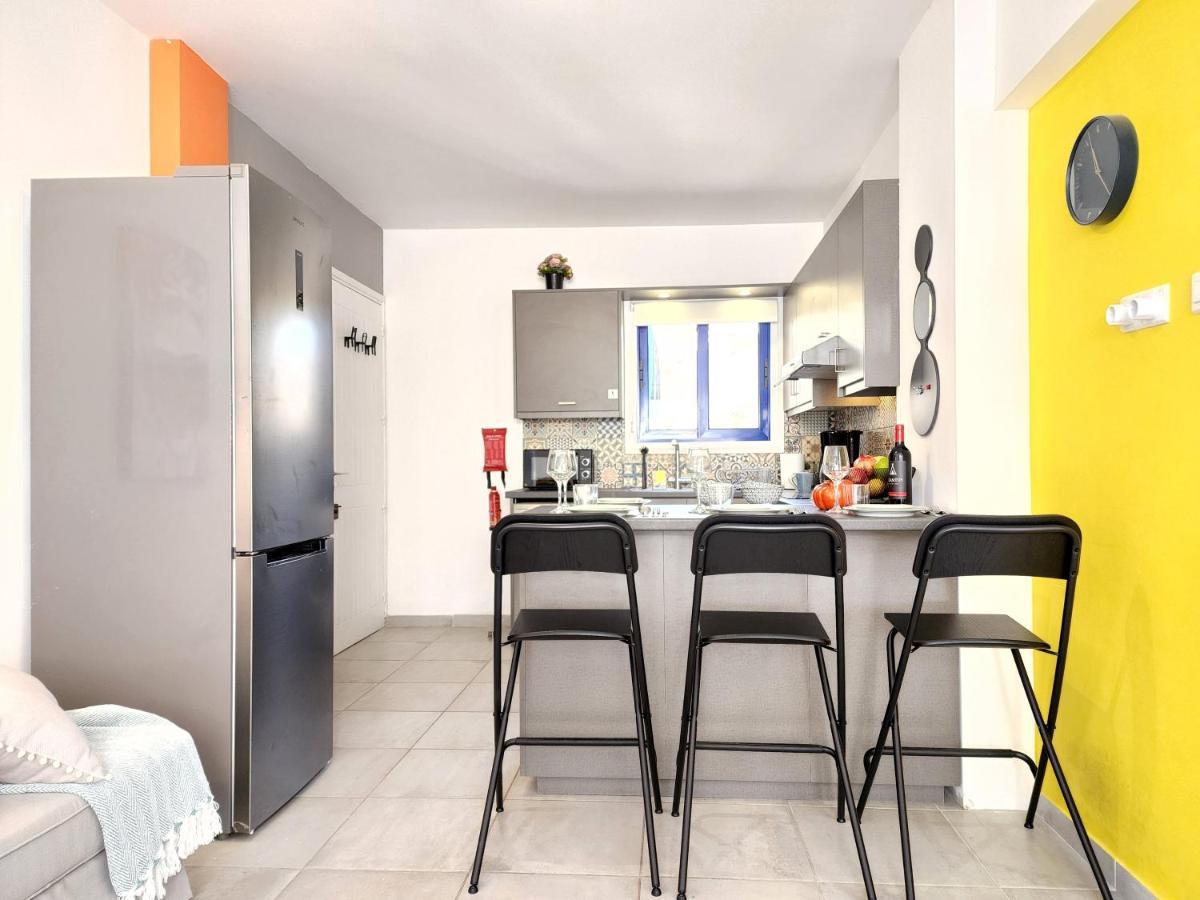 Frida'S Cozy Two Bedroom Apt ラルナカ エクステリア 写真