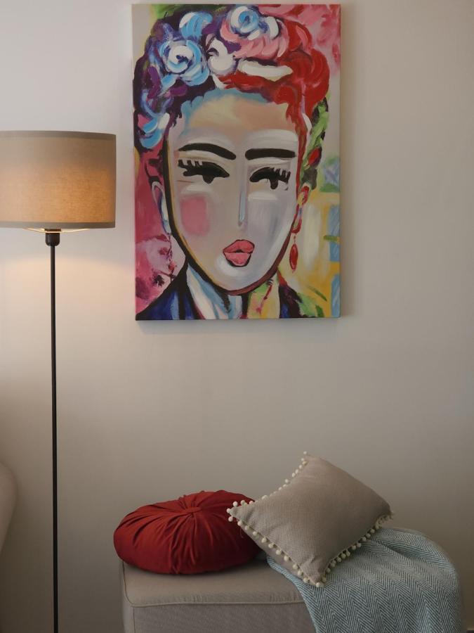 Frida'S Cozy Two Bedroom Apt ラルナカ エクステリア 写真