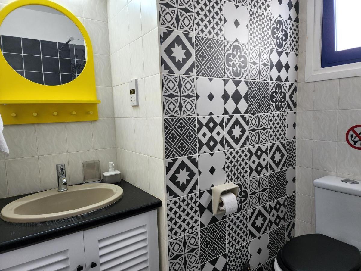 Frida'S Cozy Two Bedroom Apt ラルナカ エクステリア 写真